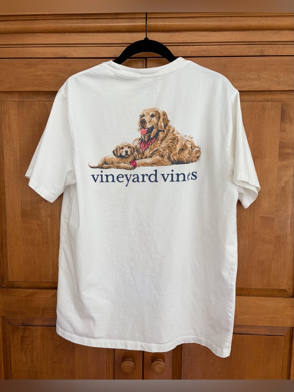 Vineyard Vines Golden Retriever & Pup Pocket T-Shirt Size M